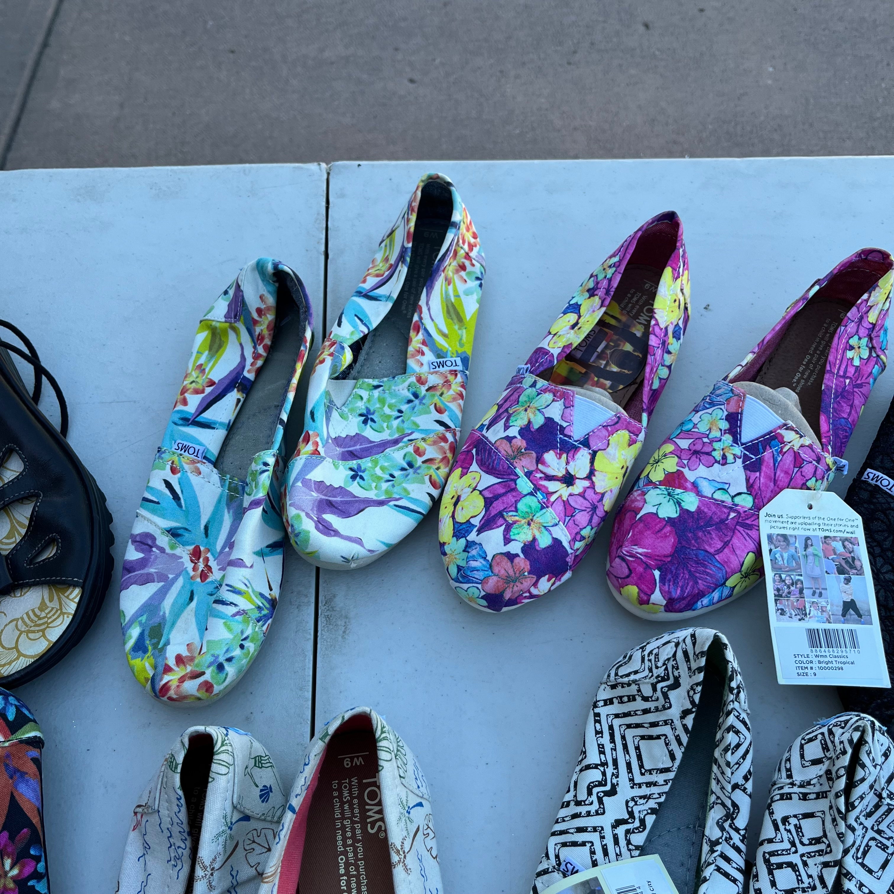 D720 Women’s shoes grouping (size 9 toms and more)