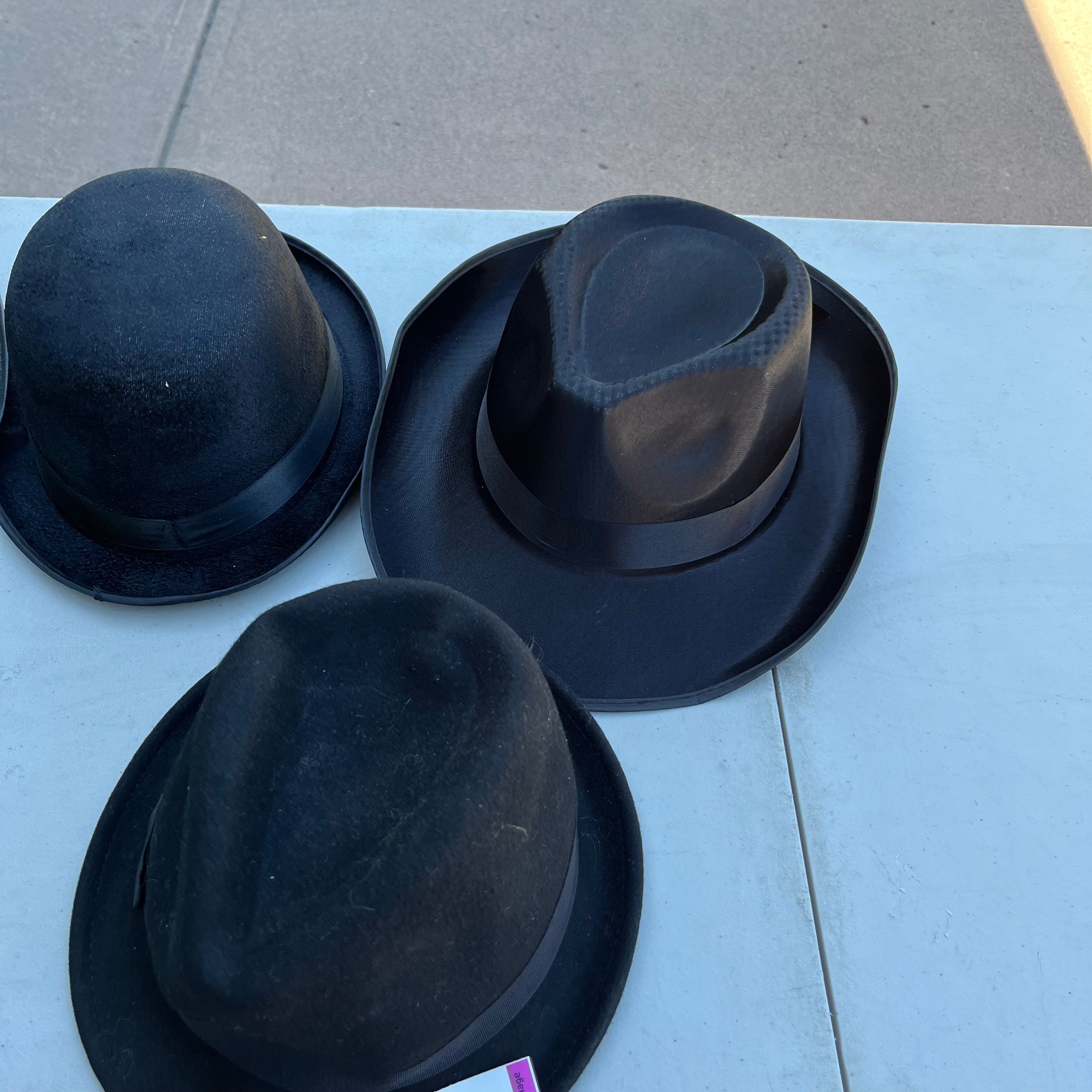 D741  Large grouping of costume hats