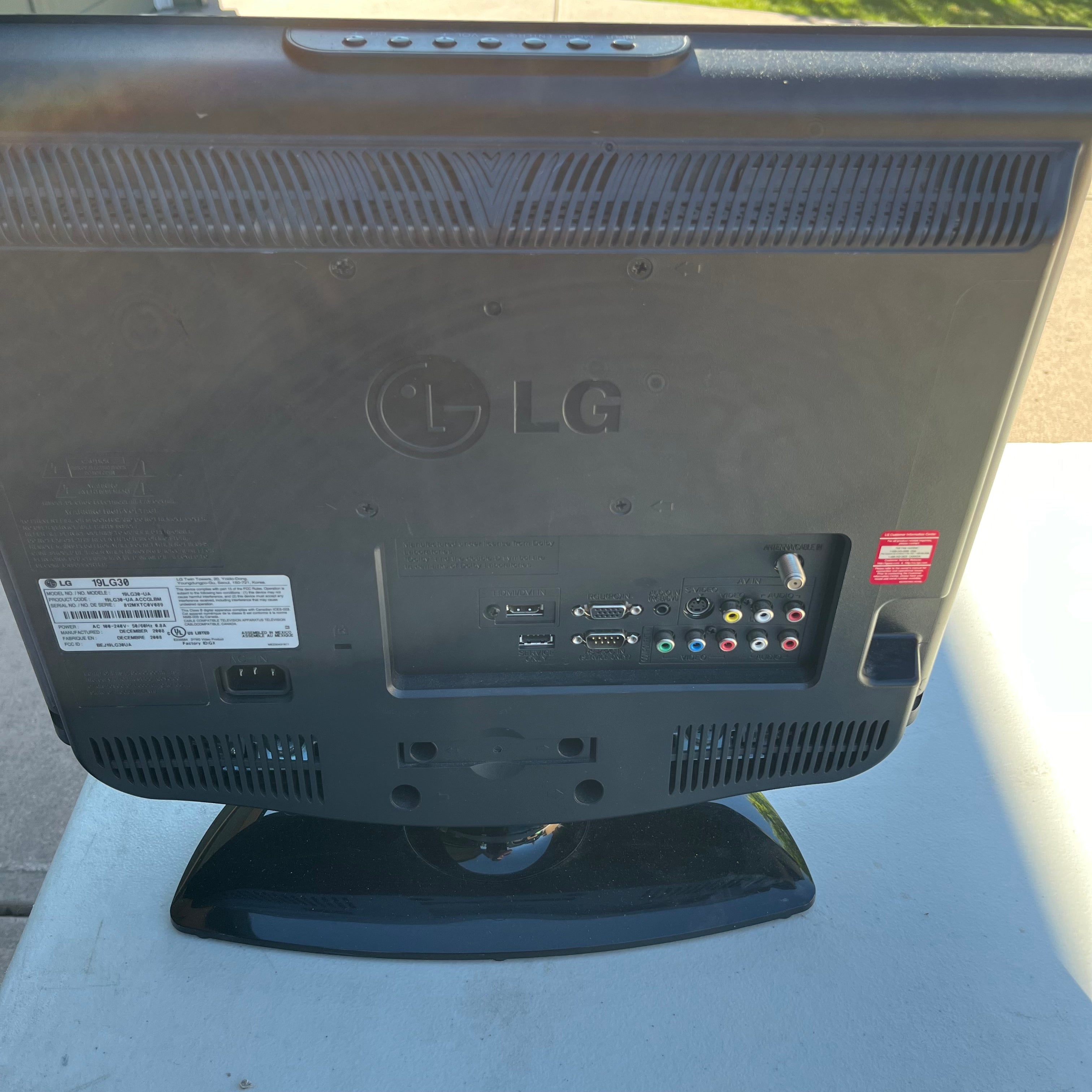 D755 4 Monitors with no power cords