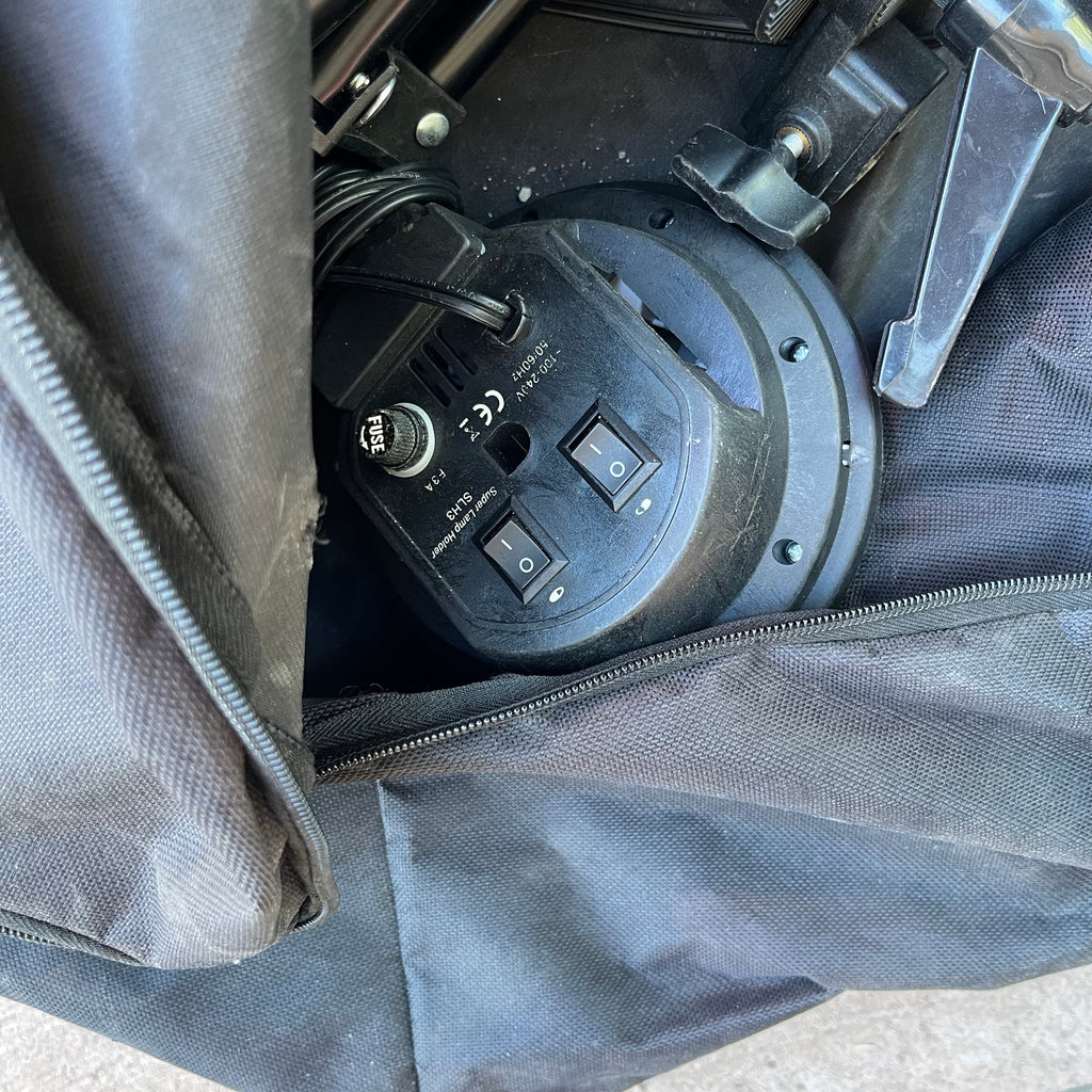 D761 Tripod with lights