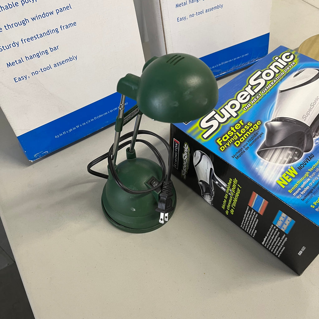 U944 Home Grouping (desk lamp and more)