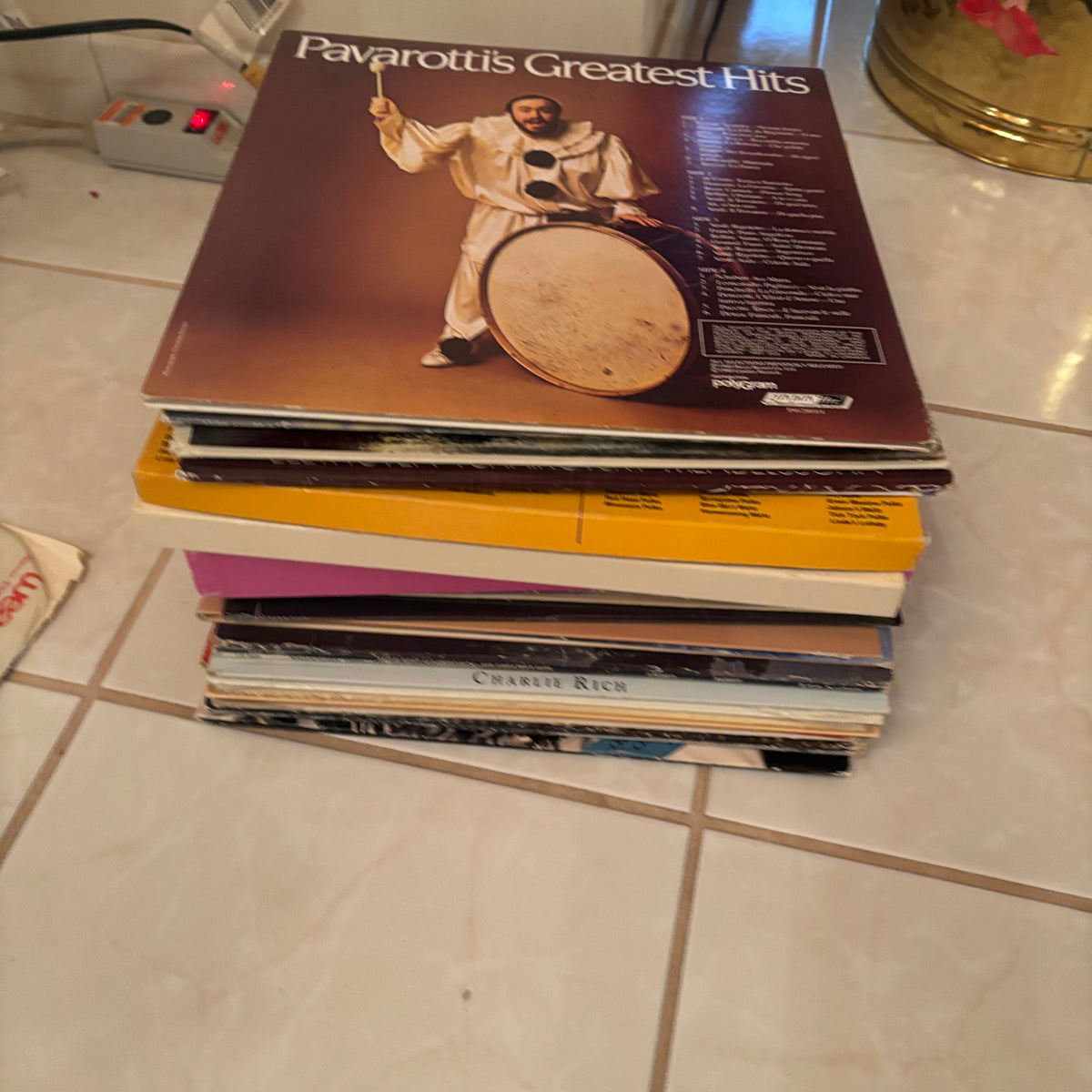F206 Vintage music grouping - LPs, 45s and 8tracks