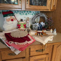 F211 Christmas Grouping (table Linens and More)