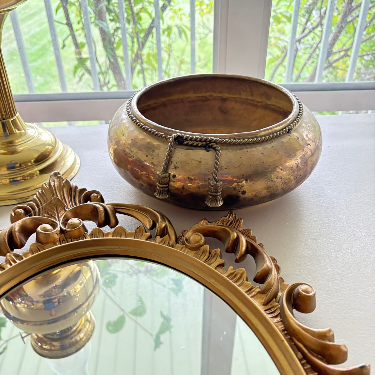 F230 Vintage Decor Grouping (brass oil lamp and more)