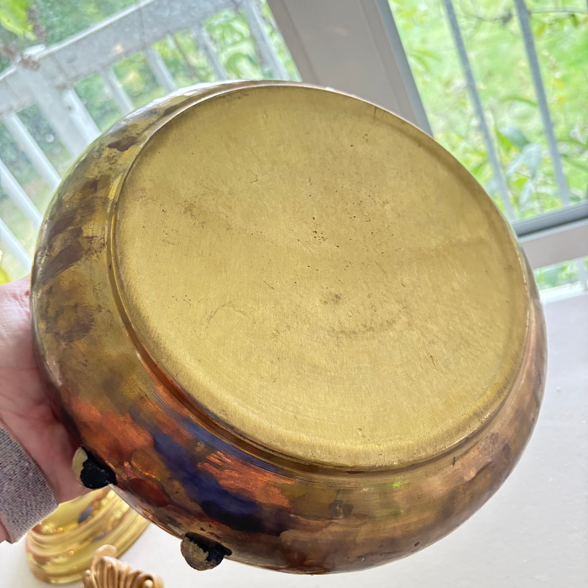 F230 Vintage Decor Grouping (brass oil lamp and more)