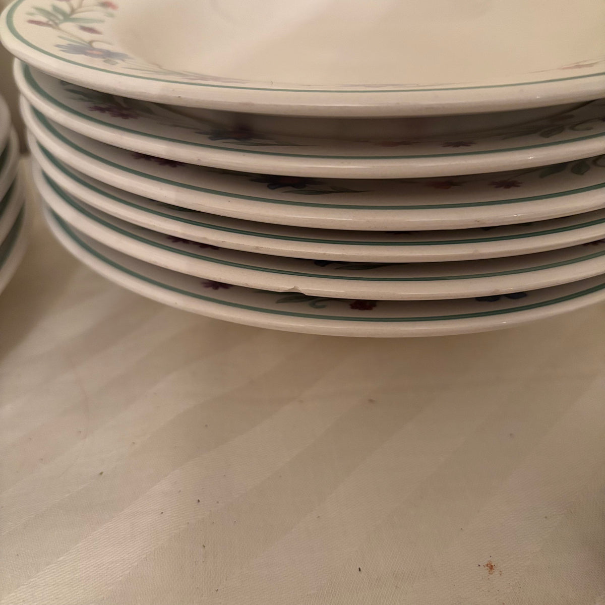 F239 Vintage Dishes Grouping (Oneida Ava and more)