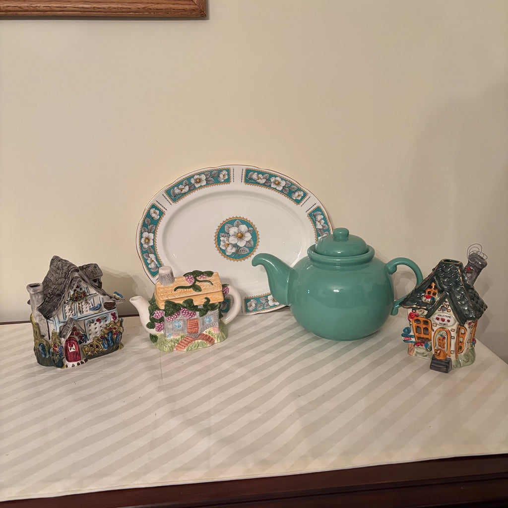 F246 Vintage Teapot and tealight Grouping