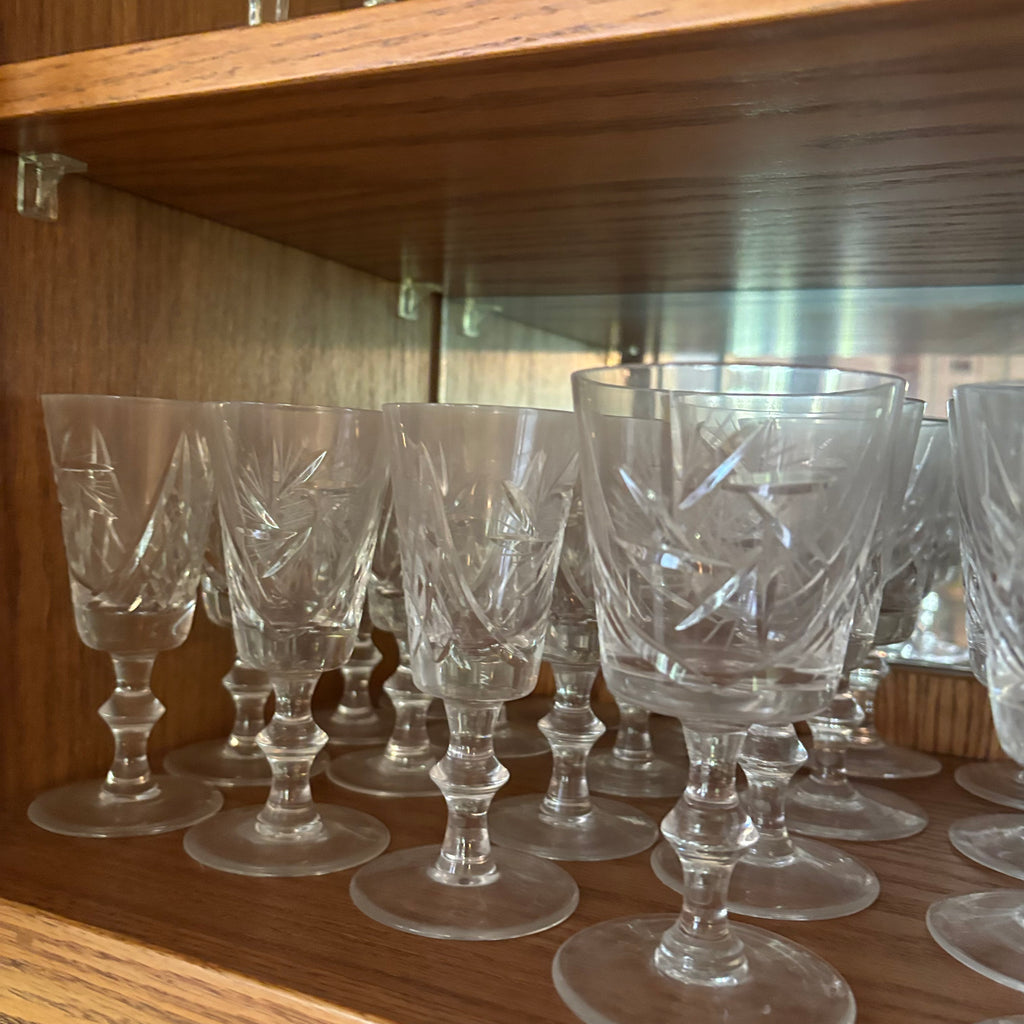 F253 Crystal and Heavy Glassware Grouping