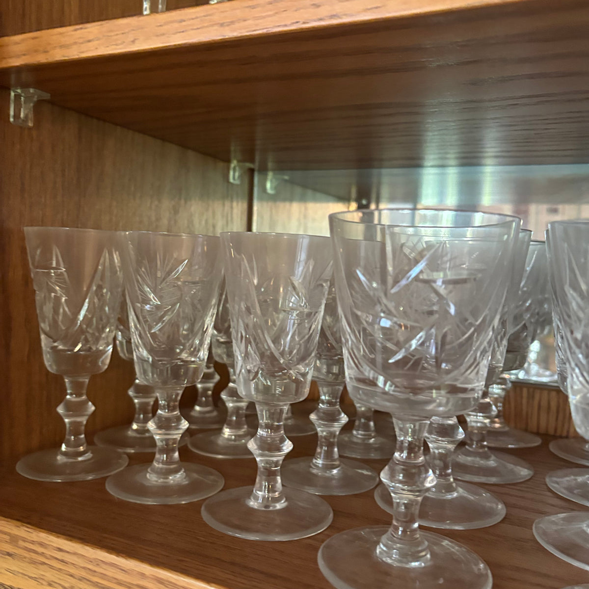 F253 Crystal and Heavy Glassware Grouping