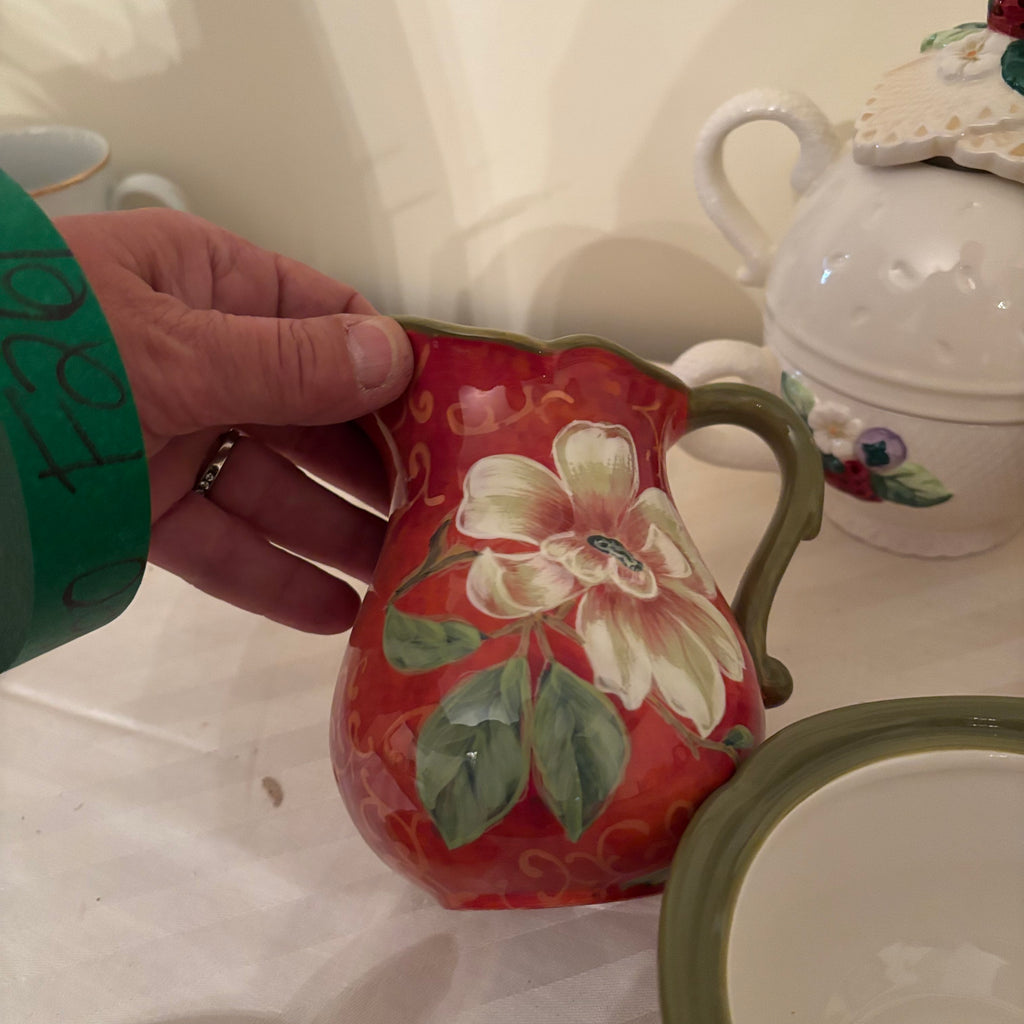 F258 Ceramic tea pot grouping (Frutta Fresca tea pot and more)