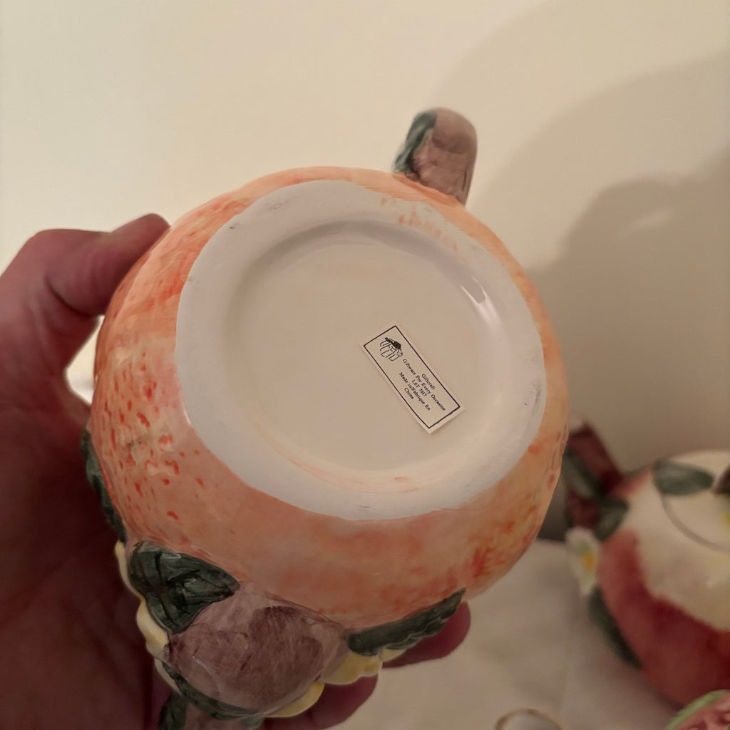 F258 Ceramic tea pot grouping (Frutta Fresca tea pot and more)