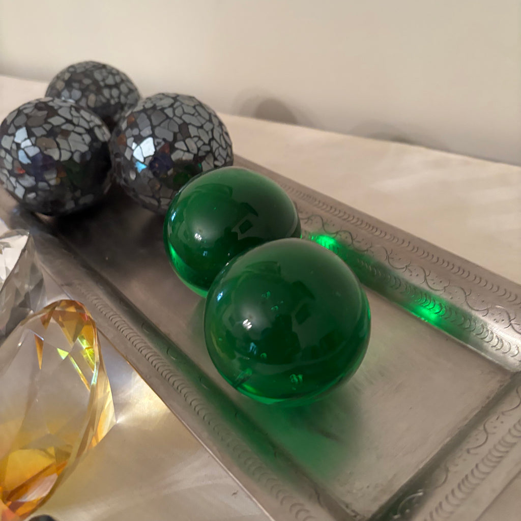 F259 Vintage glass paperweight grouping
