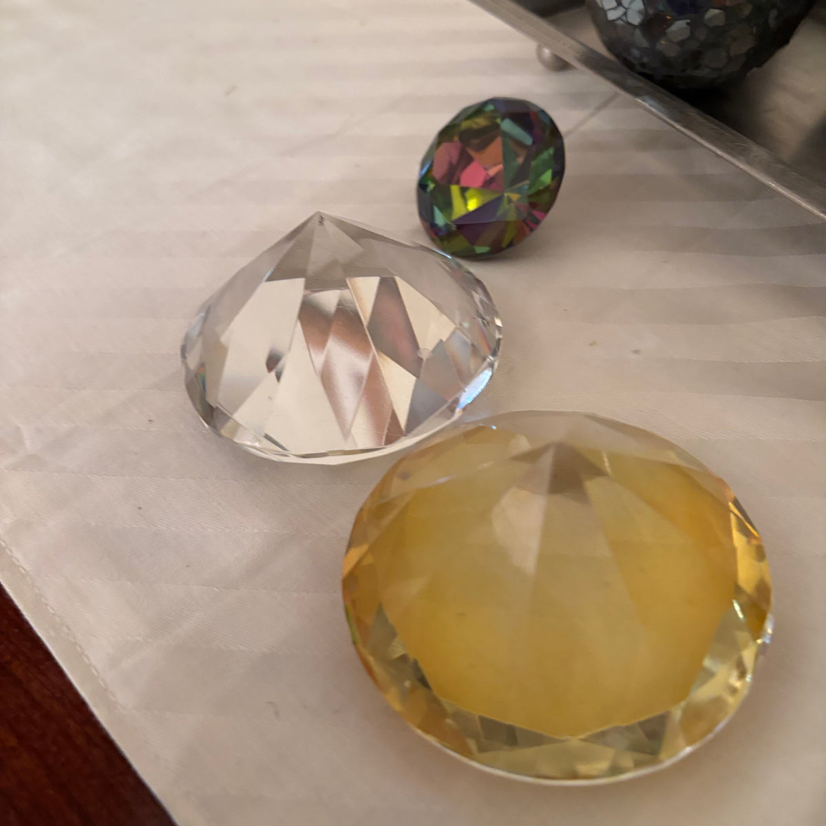 F259 Vintage glass paperweight grouping