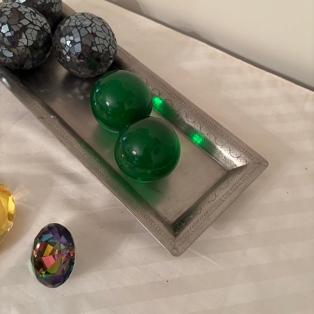 F259 Vintage glass paperweight grouping