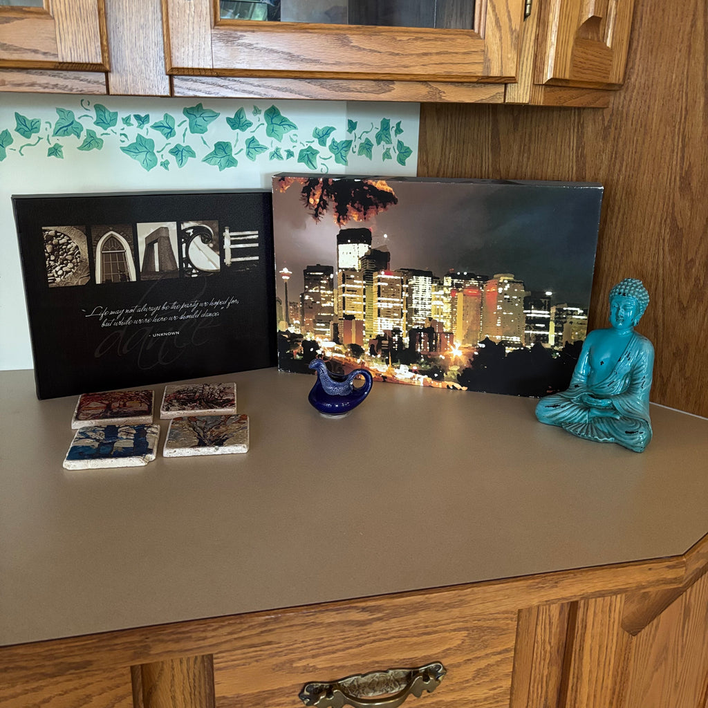 F275 Home Decor Grouping (Lightweight resin Buddha and more)