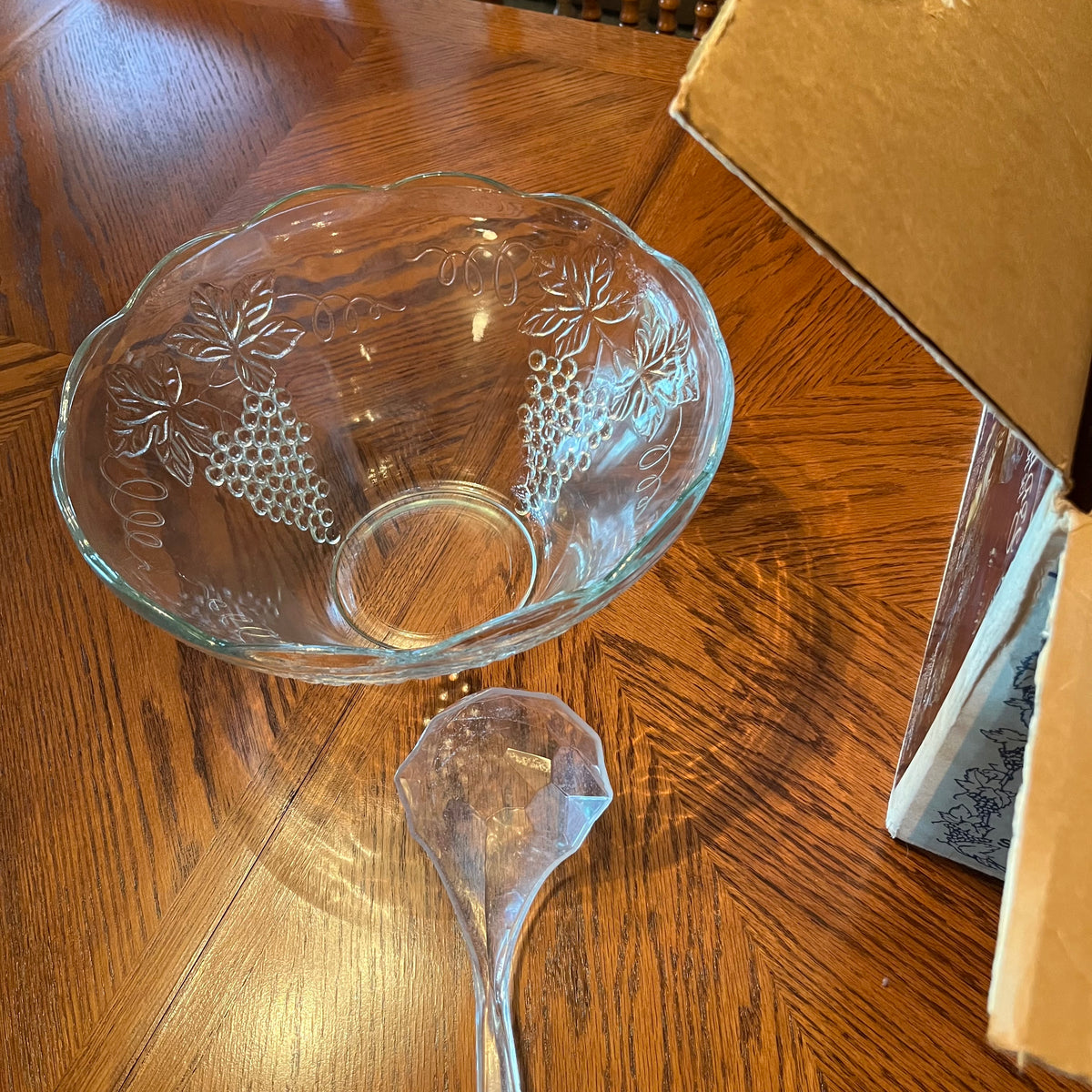 F634 Vintage glass punch bowl set