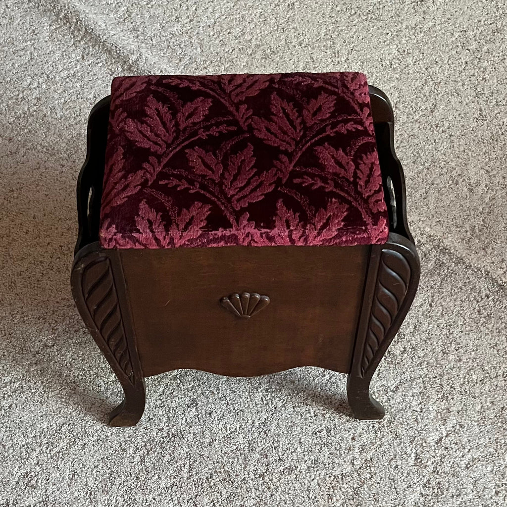 F646 Vintage wooden sewing bench with upholstered top