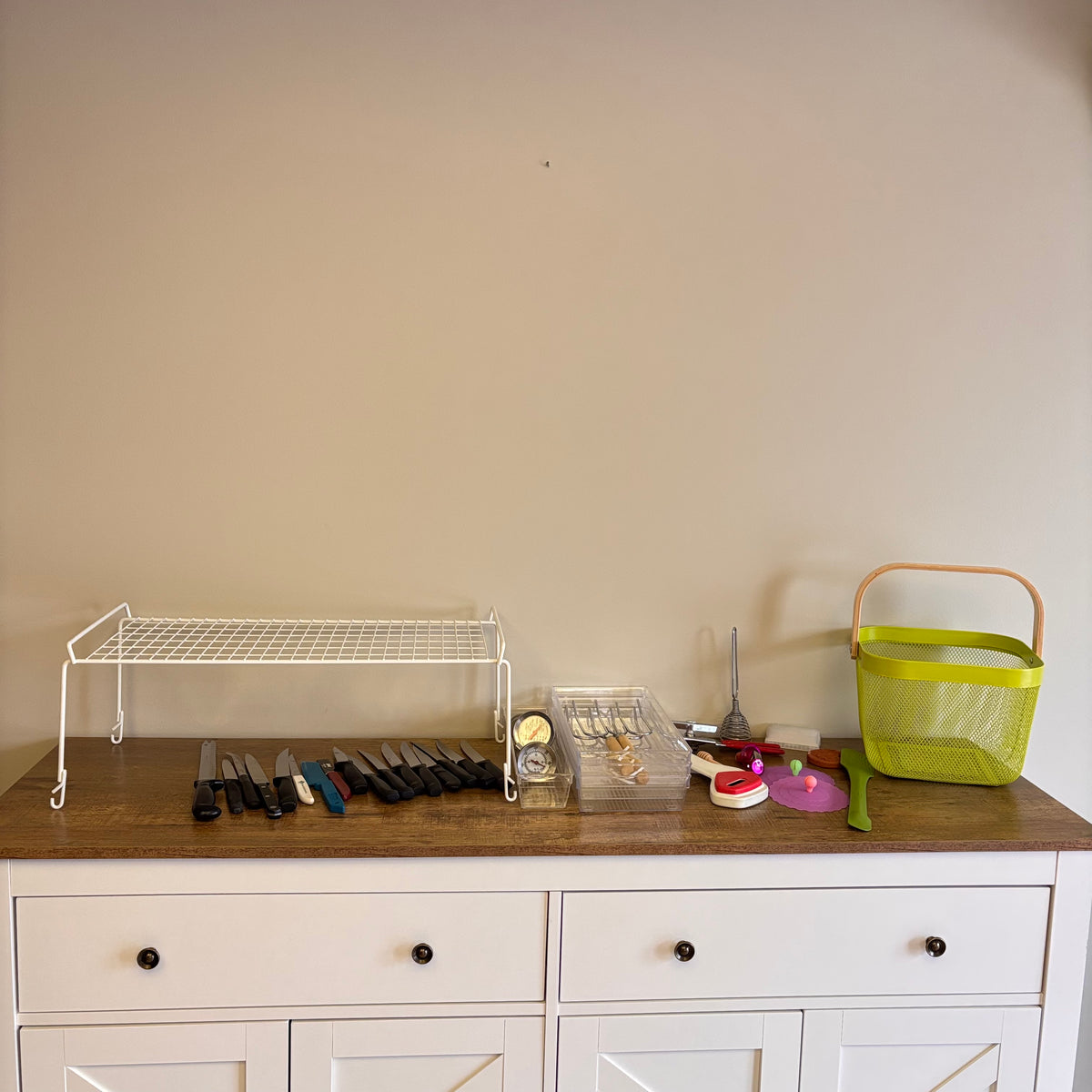 K309 Kitchen Grouping (Steak knives and more)
