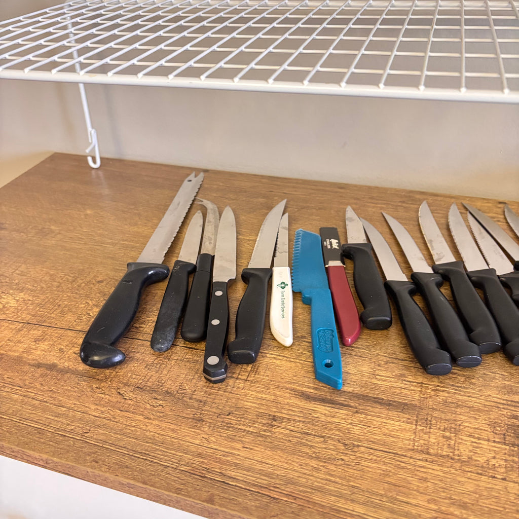 K309 Kitchen Grouping (Steak knives and more)