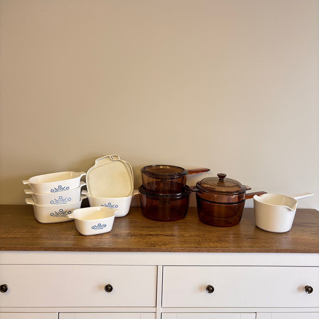 K311 Vintage Pyrex Grouping (Cornflower casserole dishes and more)