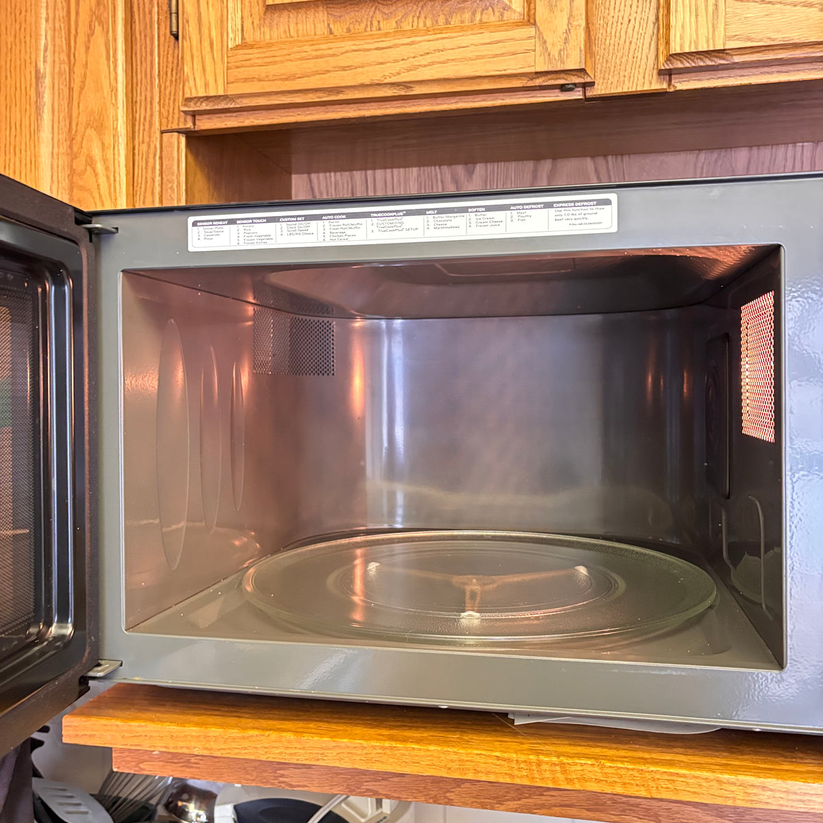 K314 LG stainless steel easy clean microwave