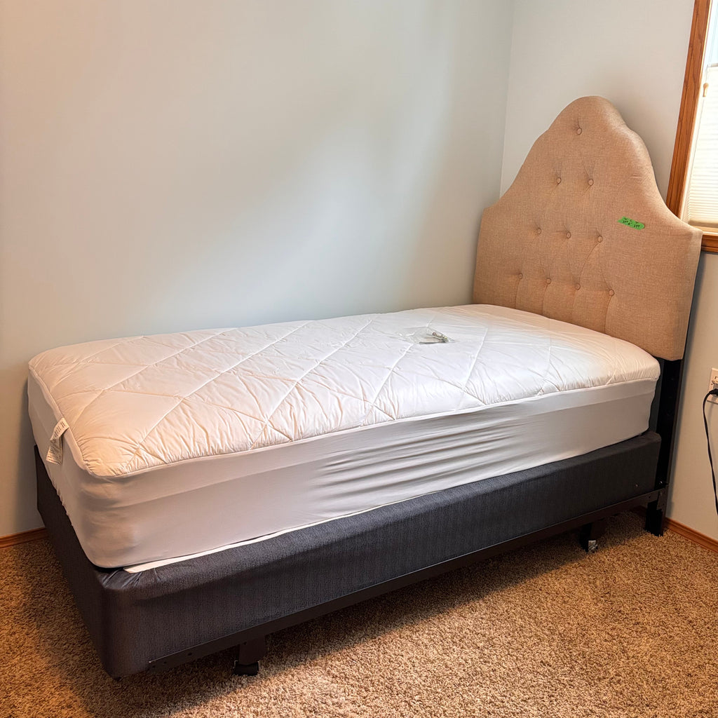 K320 Twin size bed ensemble with quilted headboard, mattress and box spring
