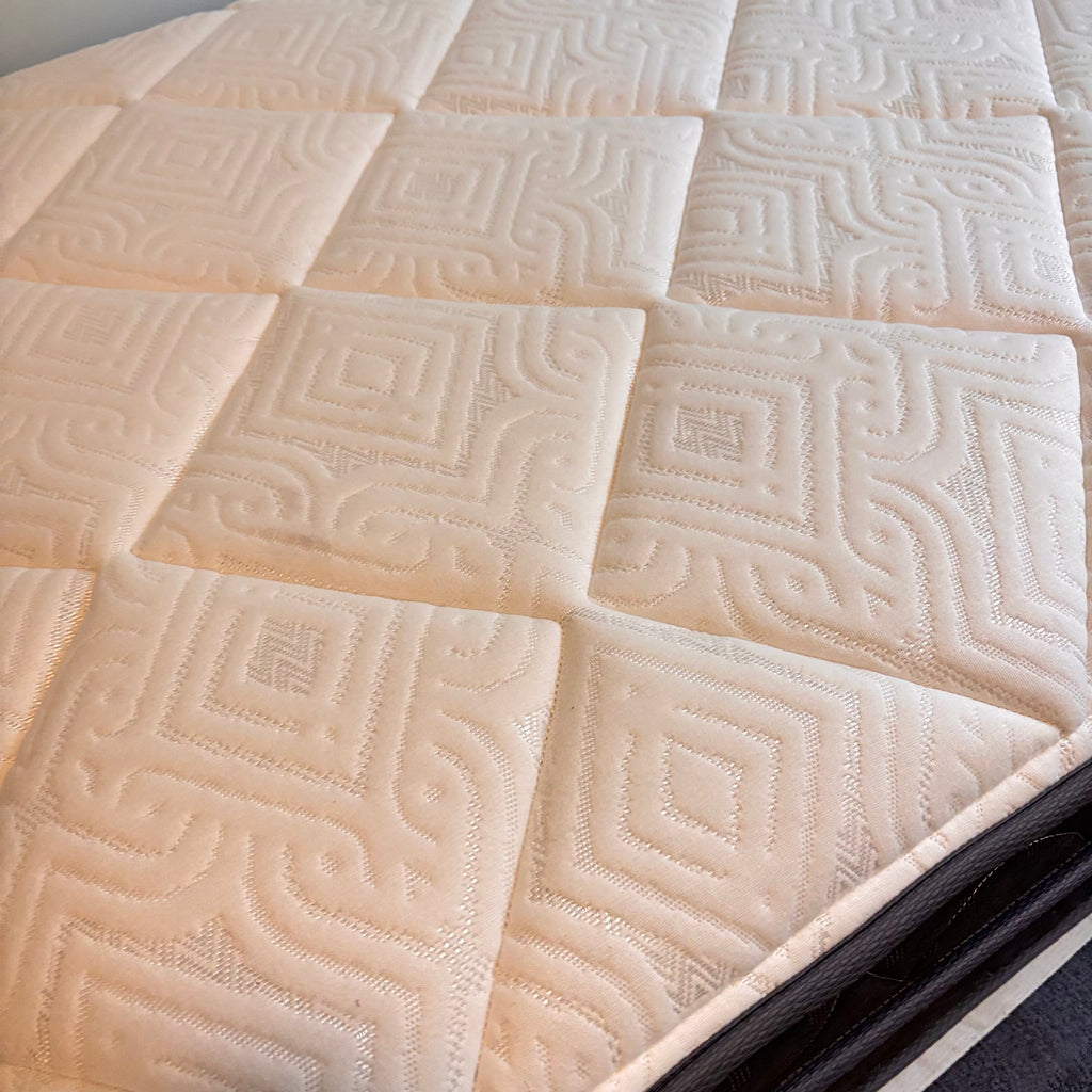 K320 Twin size bed ensemble with quilted headboard, mattress and box spring