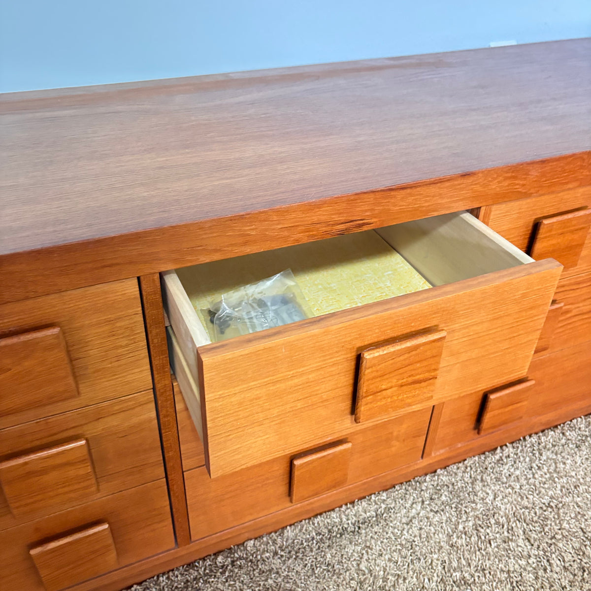 K329 1979 Made in Canada Solid Wood with Teak veneer 9 drawer dresser