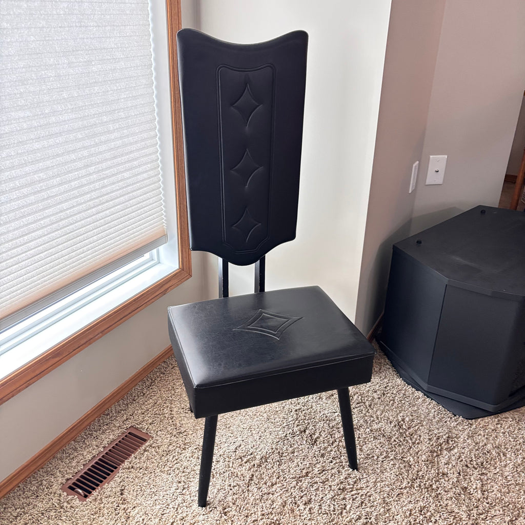 K331 1960s Pearl-Wick-Val-0-Seat Butler Valet Dressing Chair