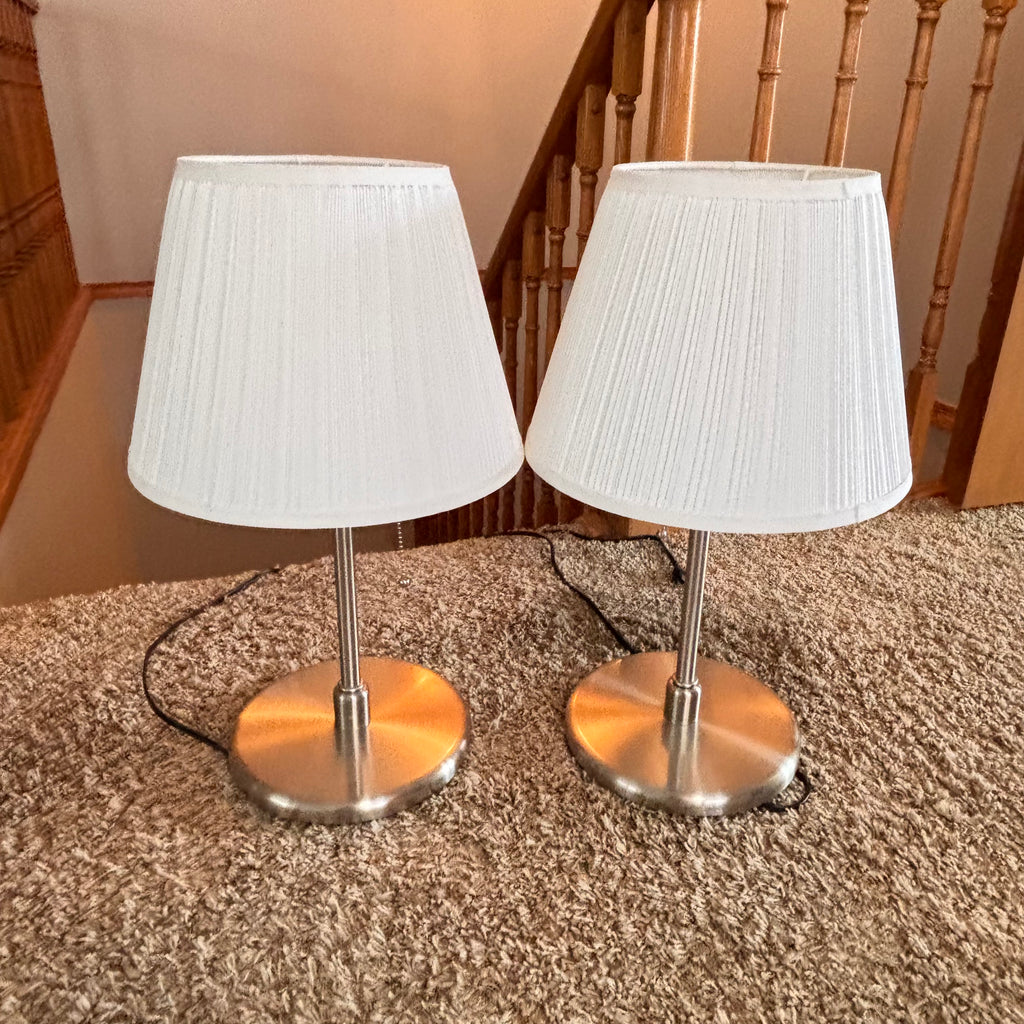 K333 Set of 2 10” tall table lamps with metal bases