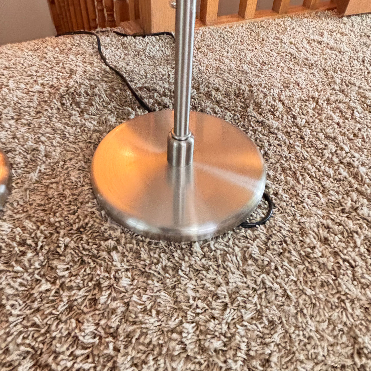 K333 Set of 2 10” tall table lamps with metal bases
