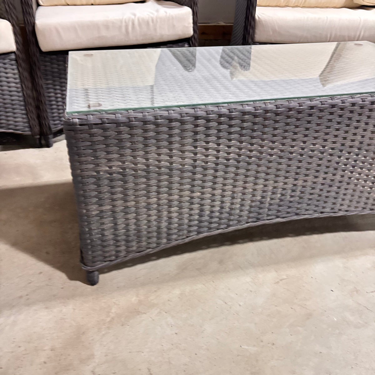 K337 4 Piece Outdoor Wicker Patio Set (2 chairs, 1 love seat and table)