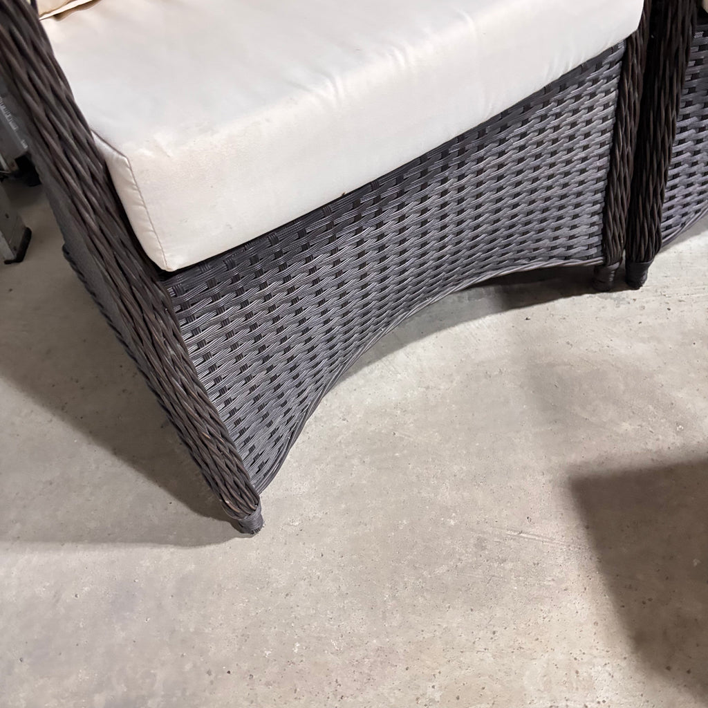 K337 4 Piece Outdoor Wicker Patio Set (2 chairs, 1 love seat and table)