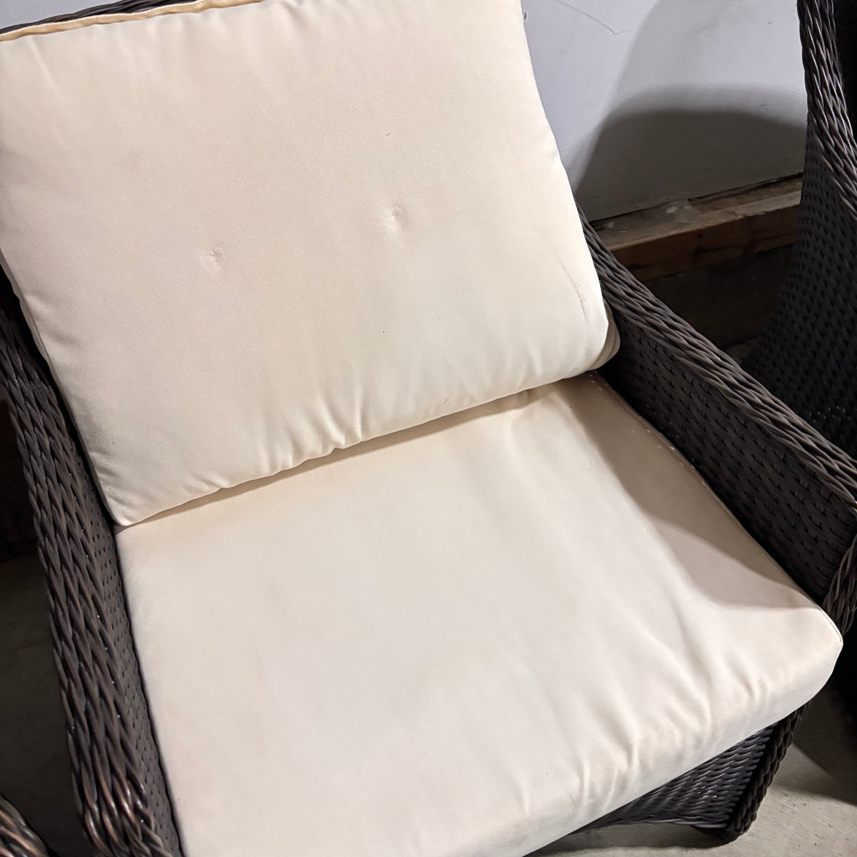 K337 4 Piece Outdoor Wicker Patio Set (2 chairs, 1 love seat and table)