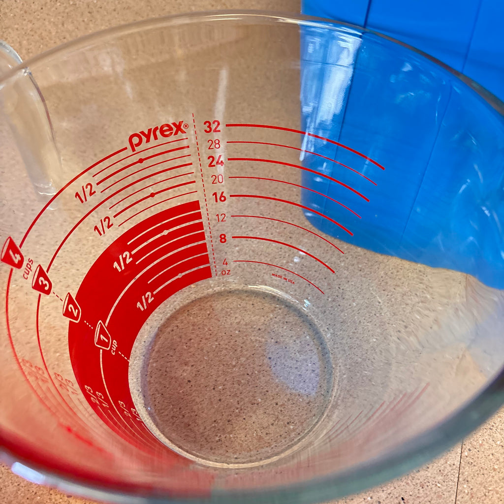 K362 Vintage Kitchen Grouping (pyrex and more)