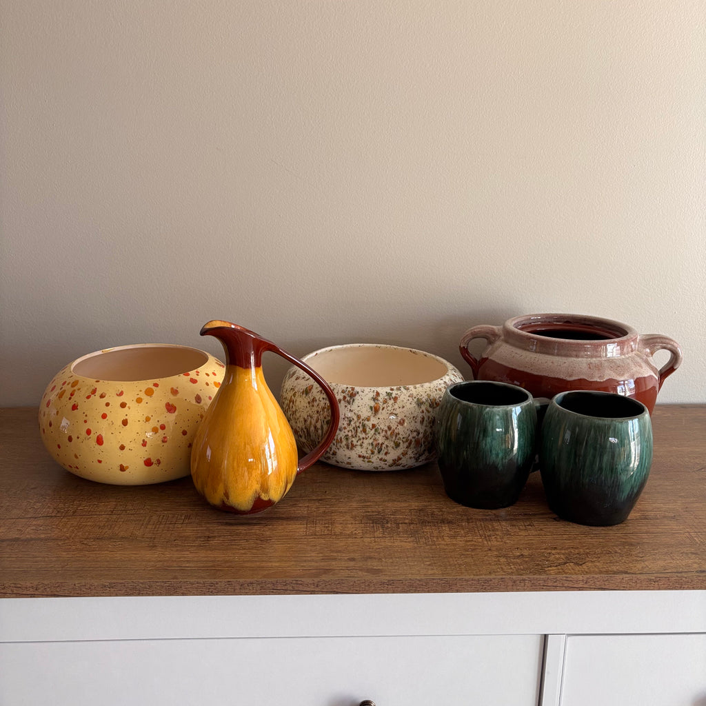 K368 Vintage Pottery Grouping (Blue Mountain Pottery and more)