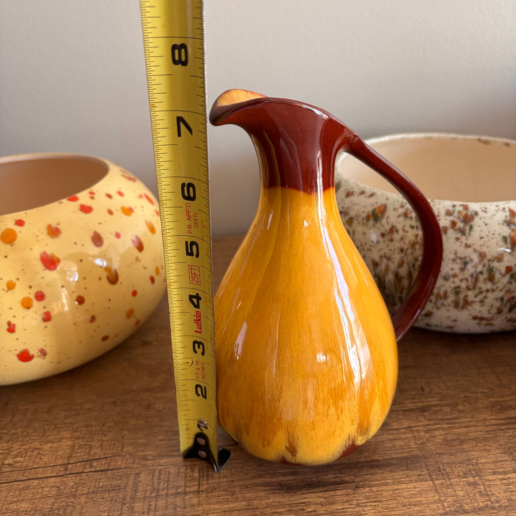K368 Vintage Pottery Grouping (Blue Mountain Pottery and more)