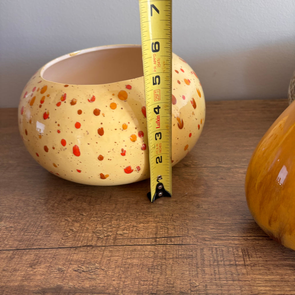 K368 Vintage Pottery Grouping (Blue Mountain Pottery and more)