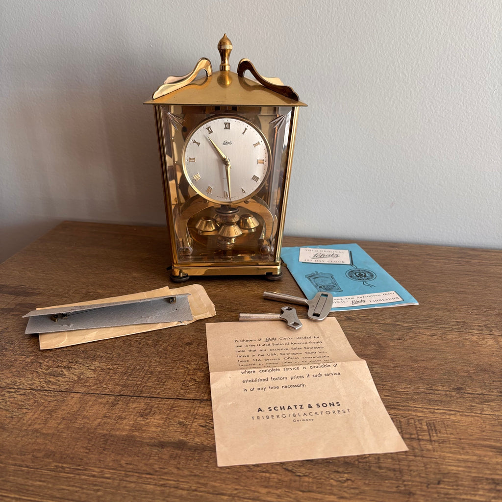 K369 Vintage Schatz 400 Day Clock with original purchase documentation (in working condition)