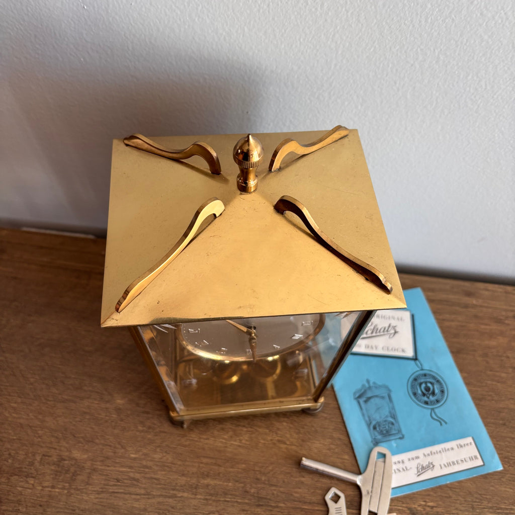 K369 Vintage Schatz 400 Day Clock with original purchase documentation (in working condition)