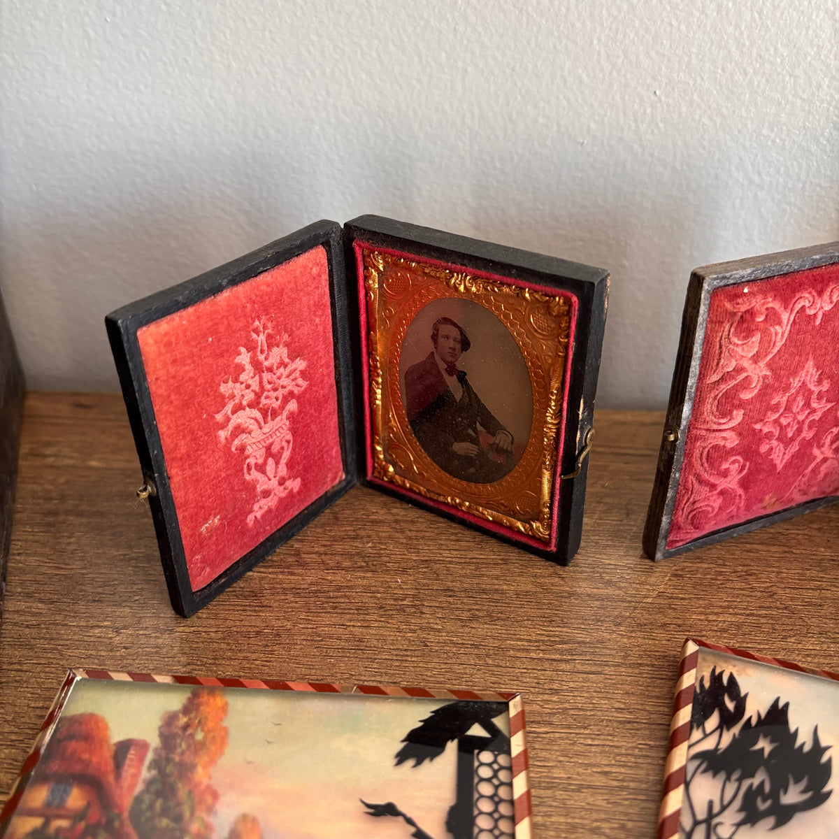 K371 Vintage Grouping (vintage picture frames and more)