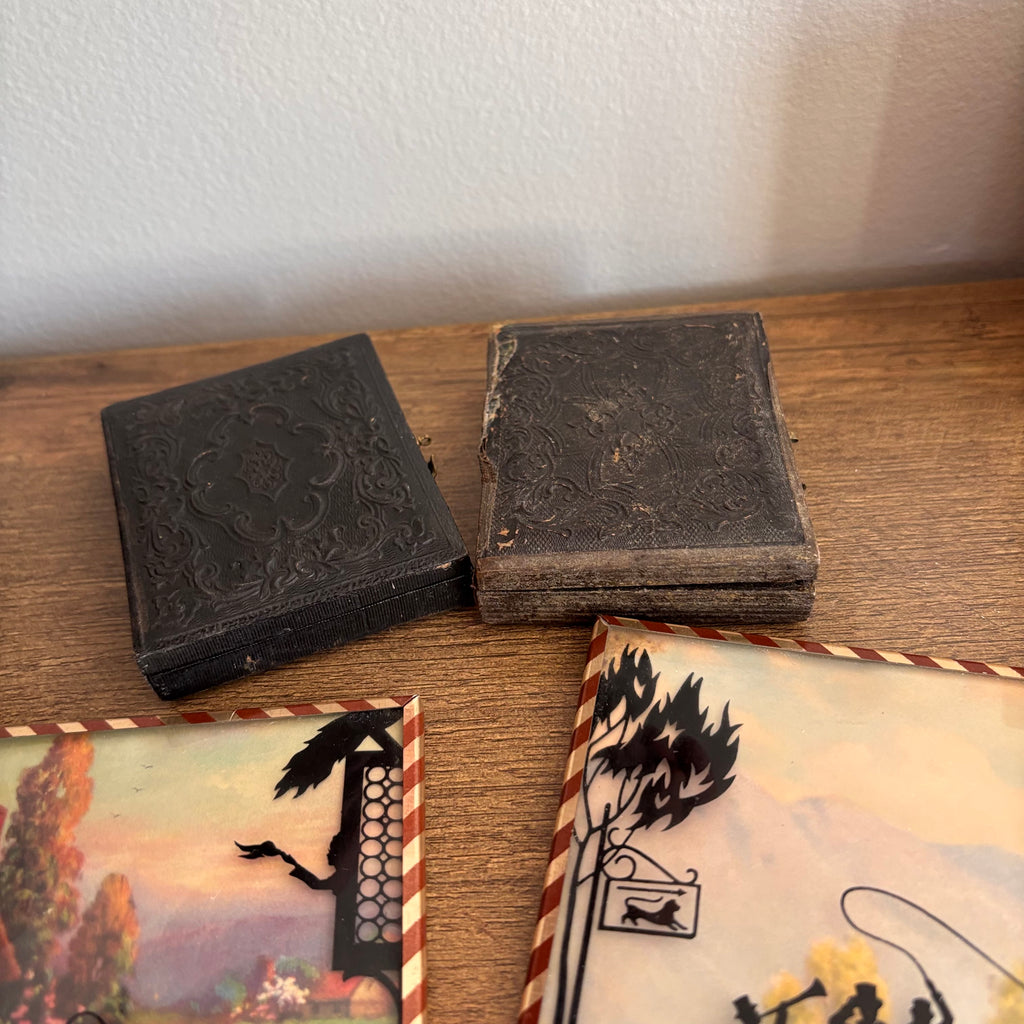 K371 Vintage Grouping (vintage picture frames and more)