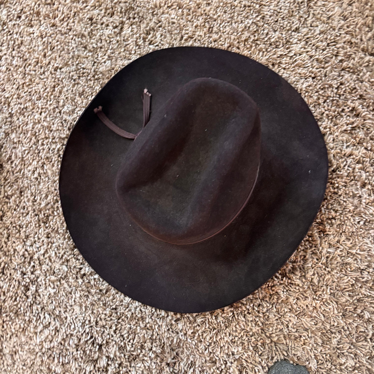 K375 Set of 2 vintage cowboy hats