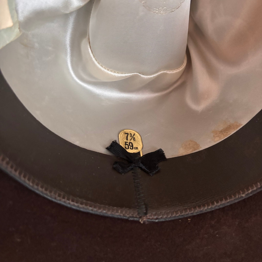 K375 Set of 2 vintage cowboy hats