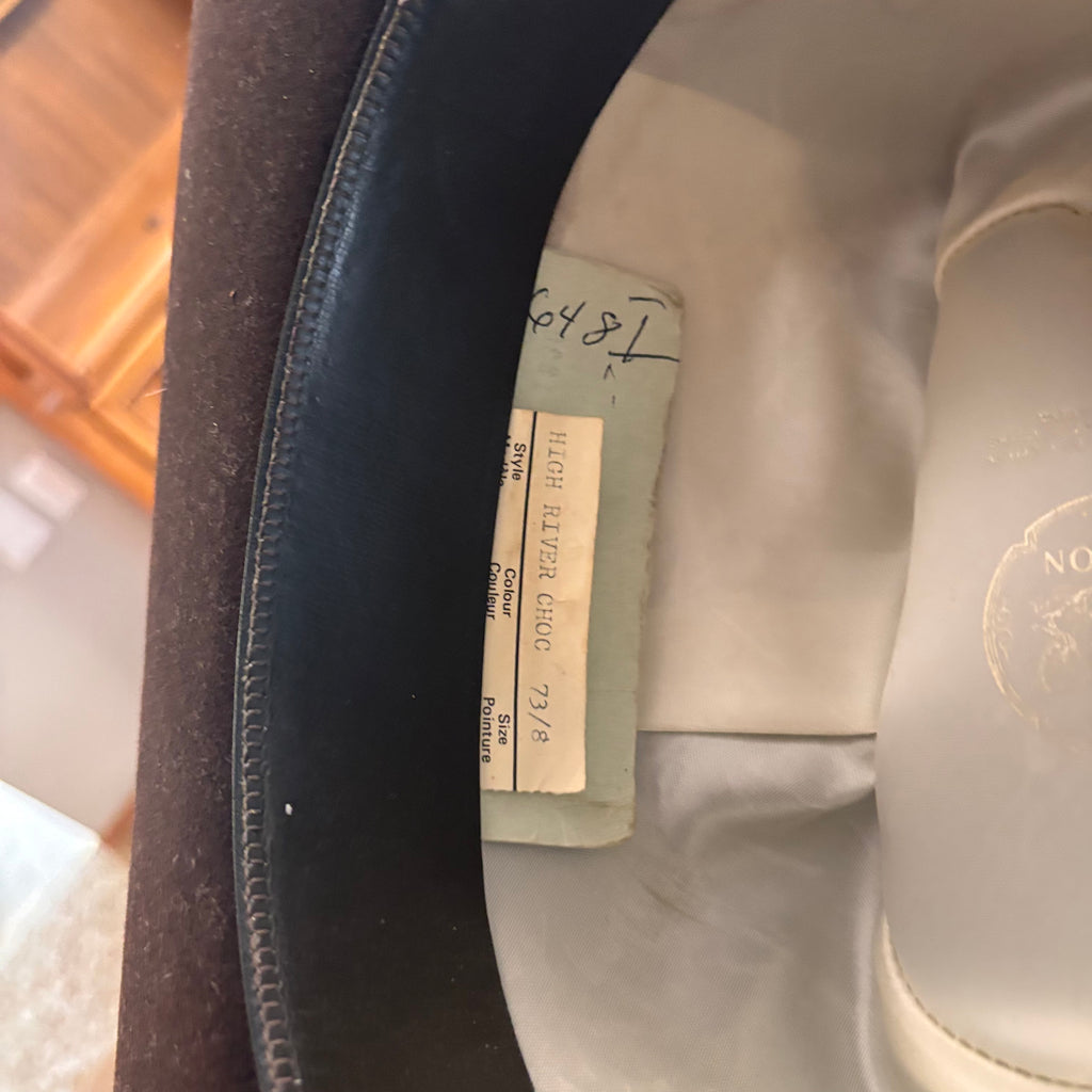 K375 Set of 2 vintage cowboy hats