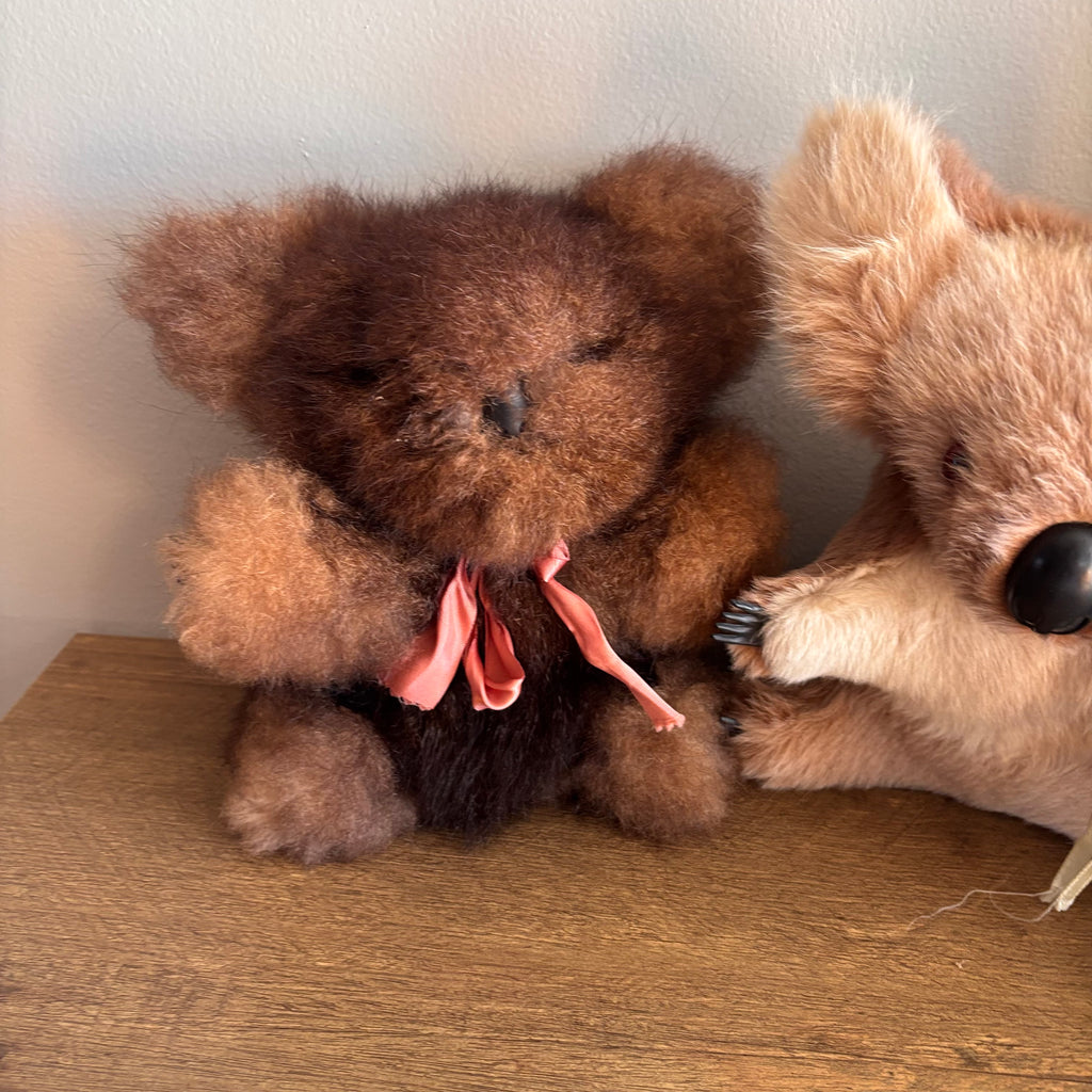 K380 Vintage Stuffed Animal Grouping