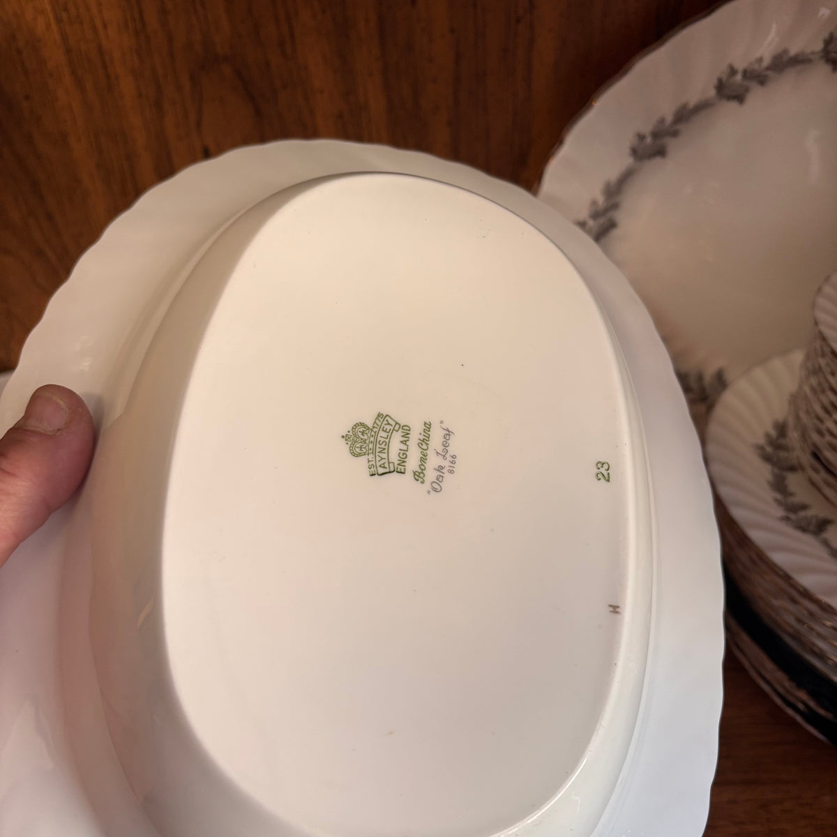 K382 Aynsley "Oak" pattern china grouping (56 pieces plus covers)