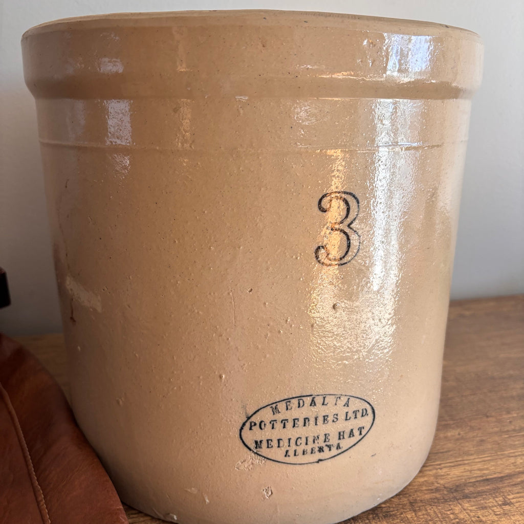 K385 Vintage Grouping (crock and more) ***crock is cracked