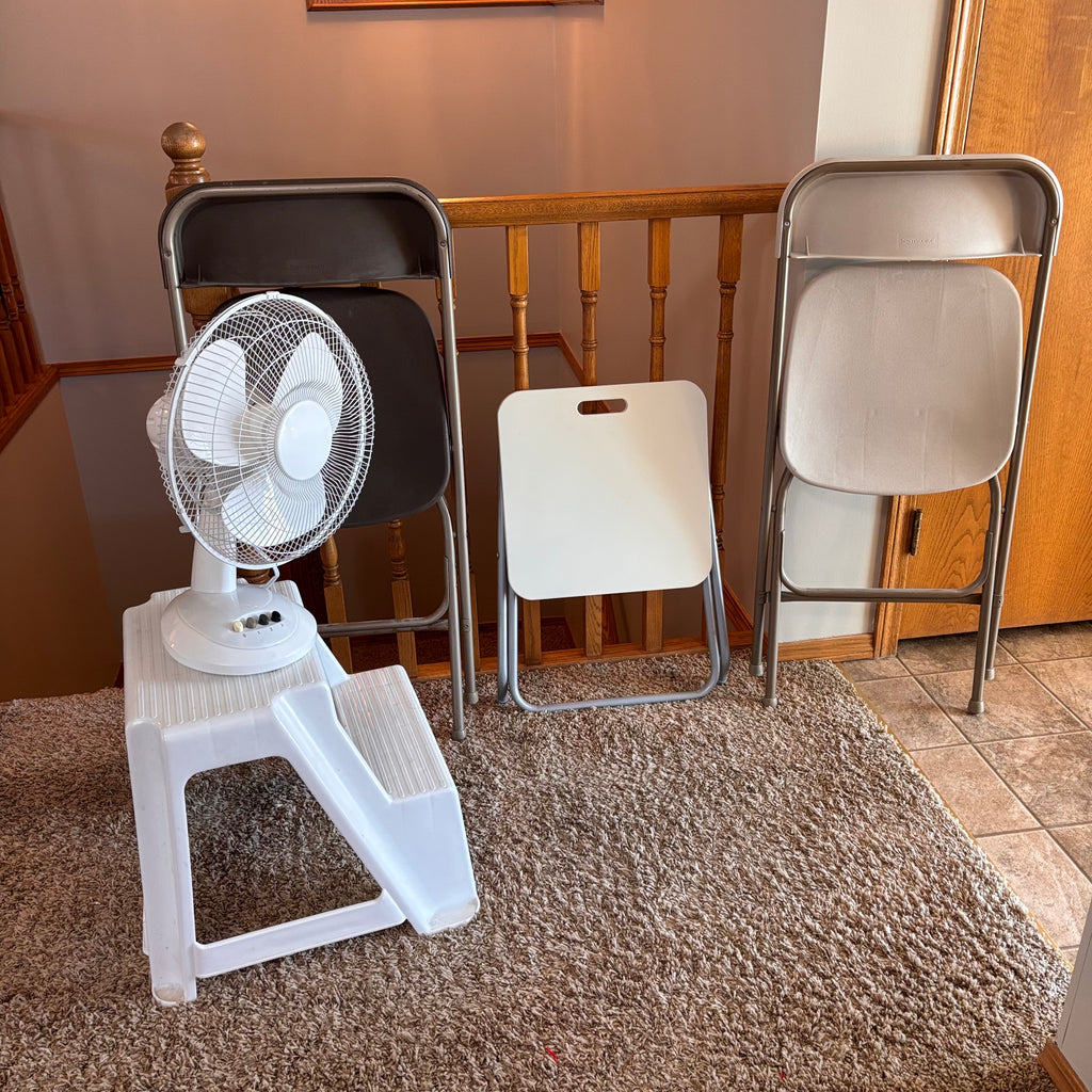 K387 Home Grouping (folding chairs and more)