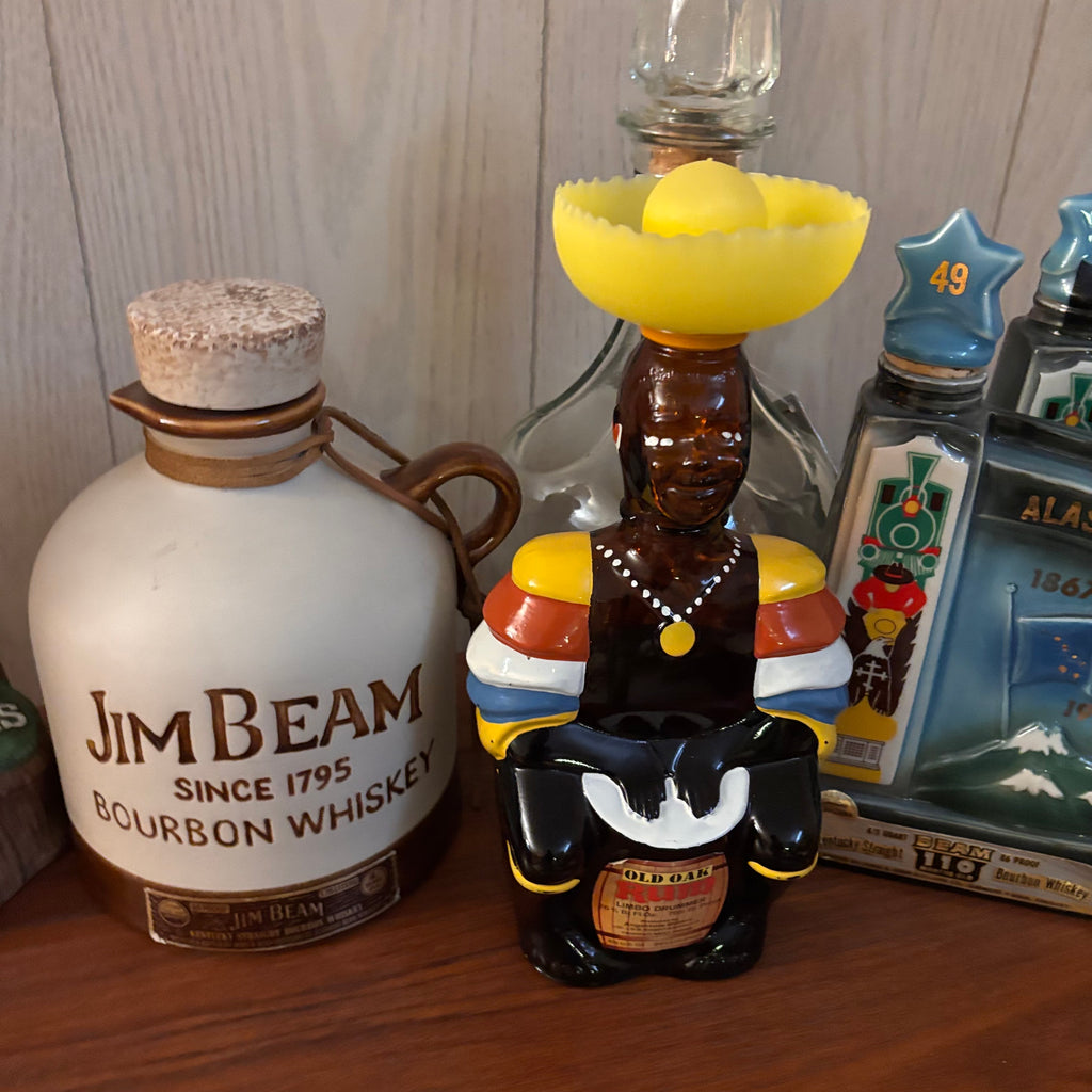 K388 Decorative Liquor Bottle Grouping (Jim Beam and more) ***bottles are empty